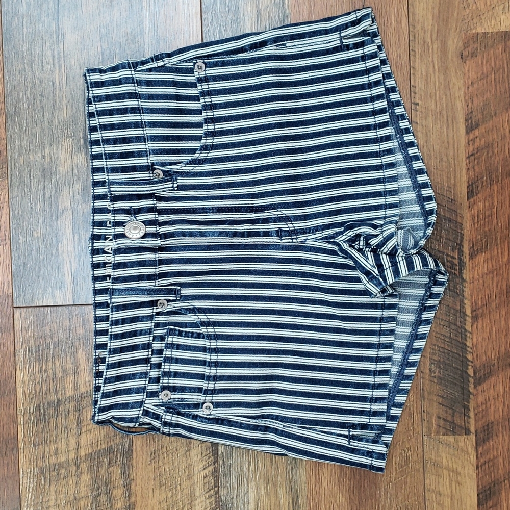 American Eagle Ne(x)t Level Stretch Blue and White Striped Shorts, Size 2